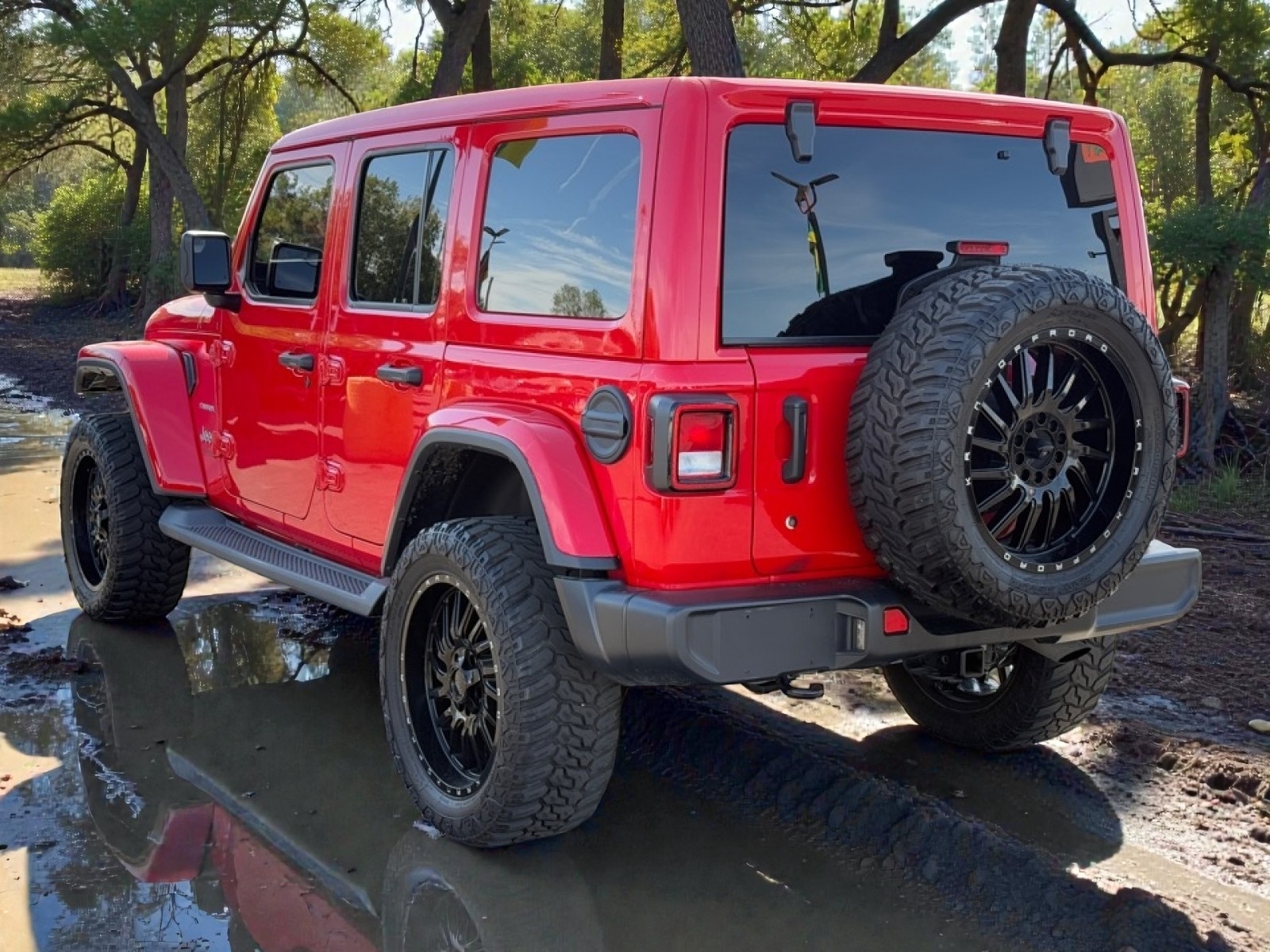 2020 Jeep Wrangler Unlimited Sahara - Photo 6