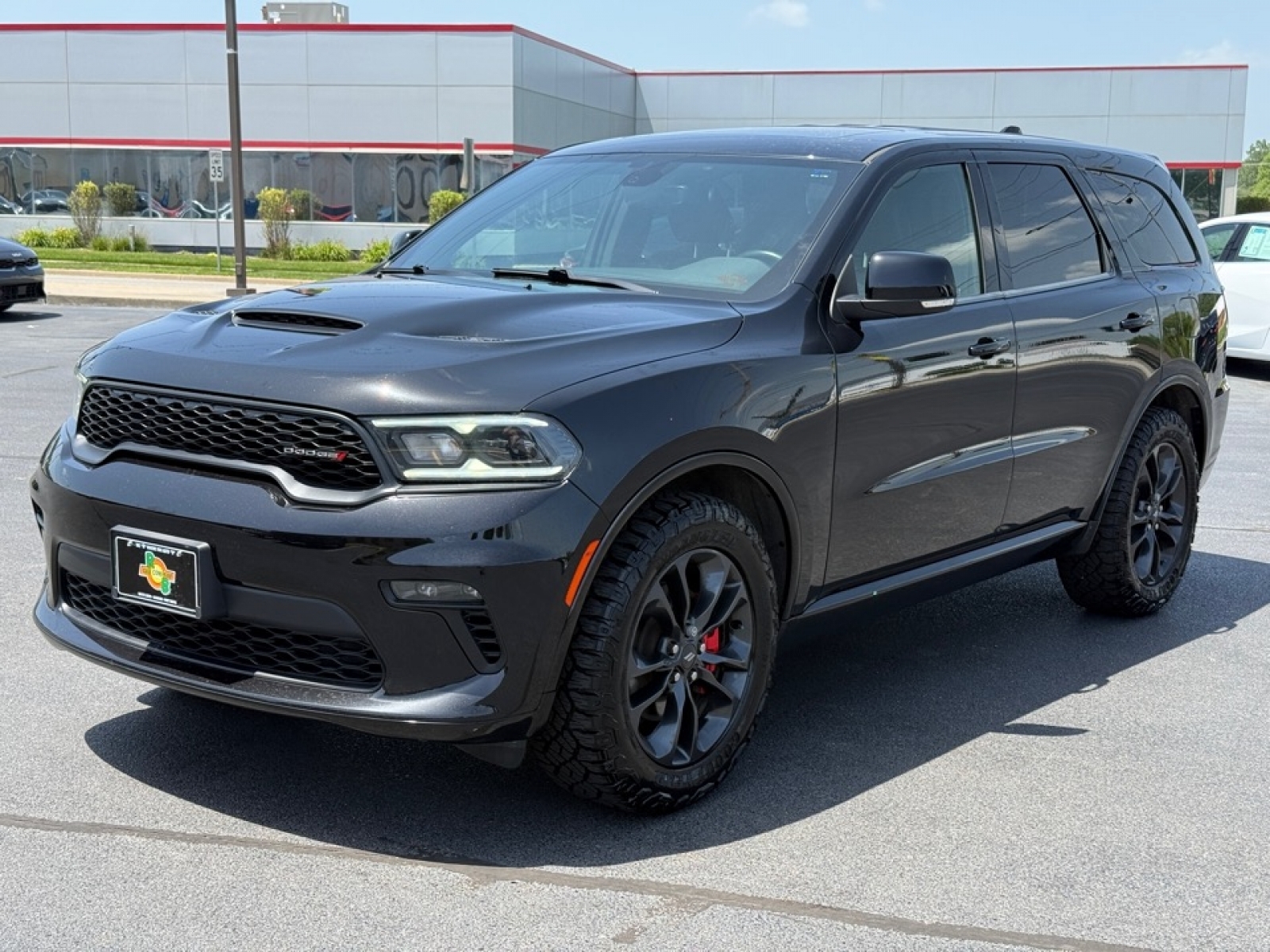 View vehicle photo 4