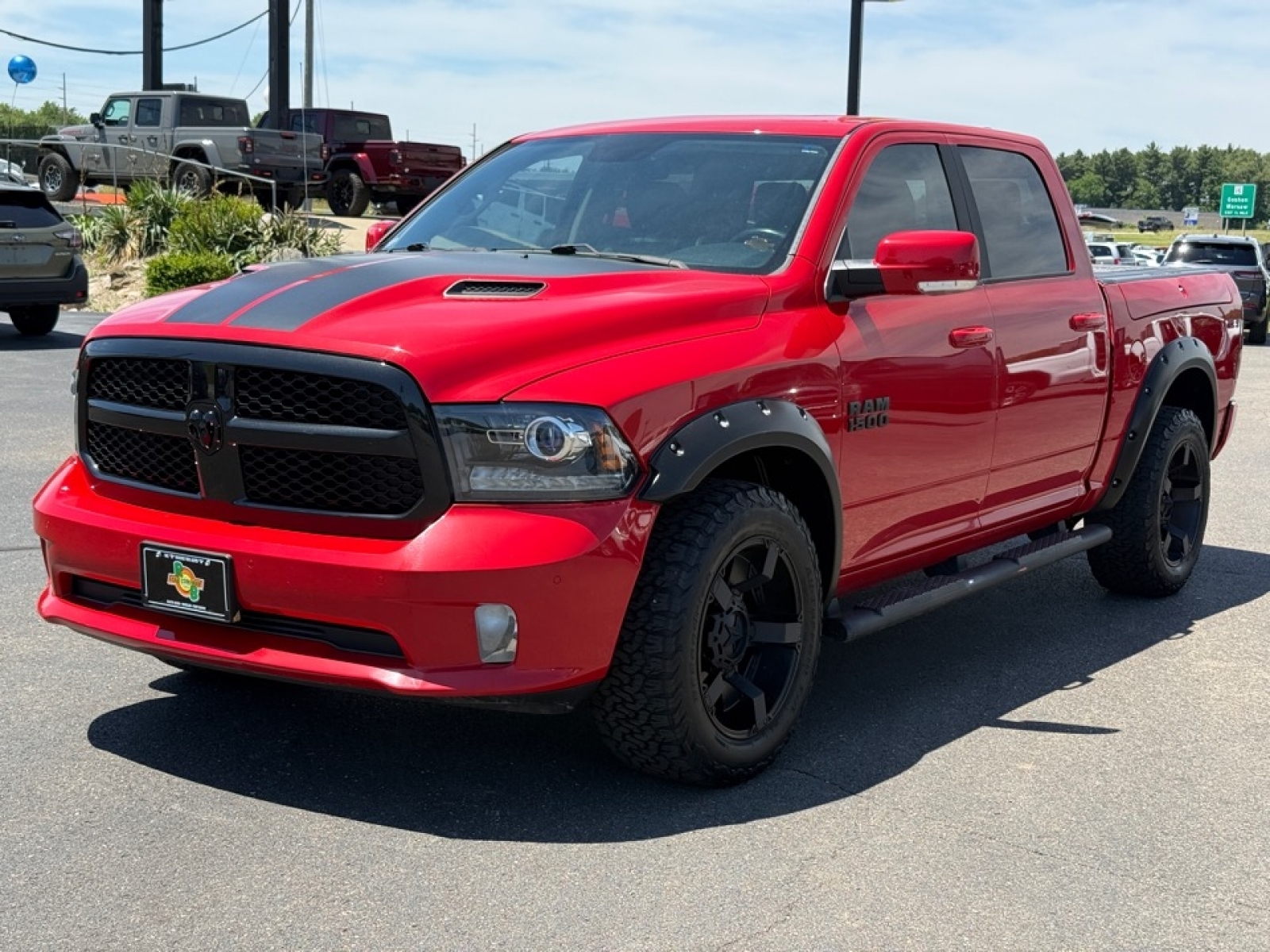 View vehicle photo 4
