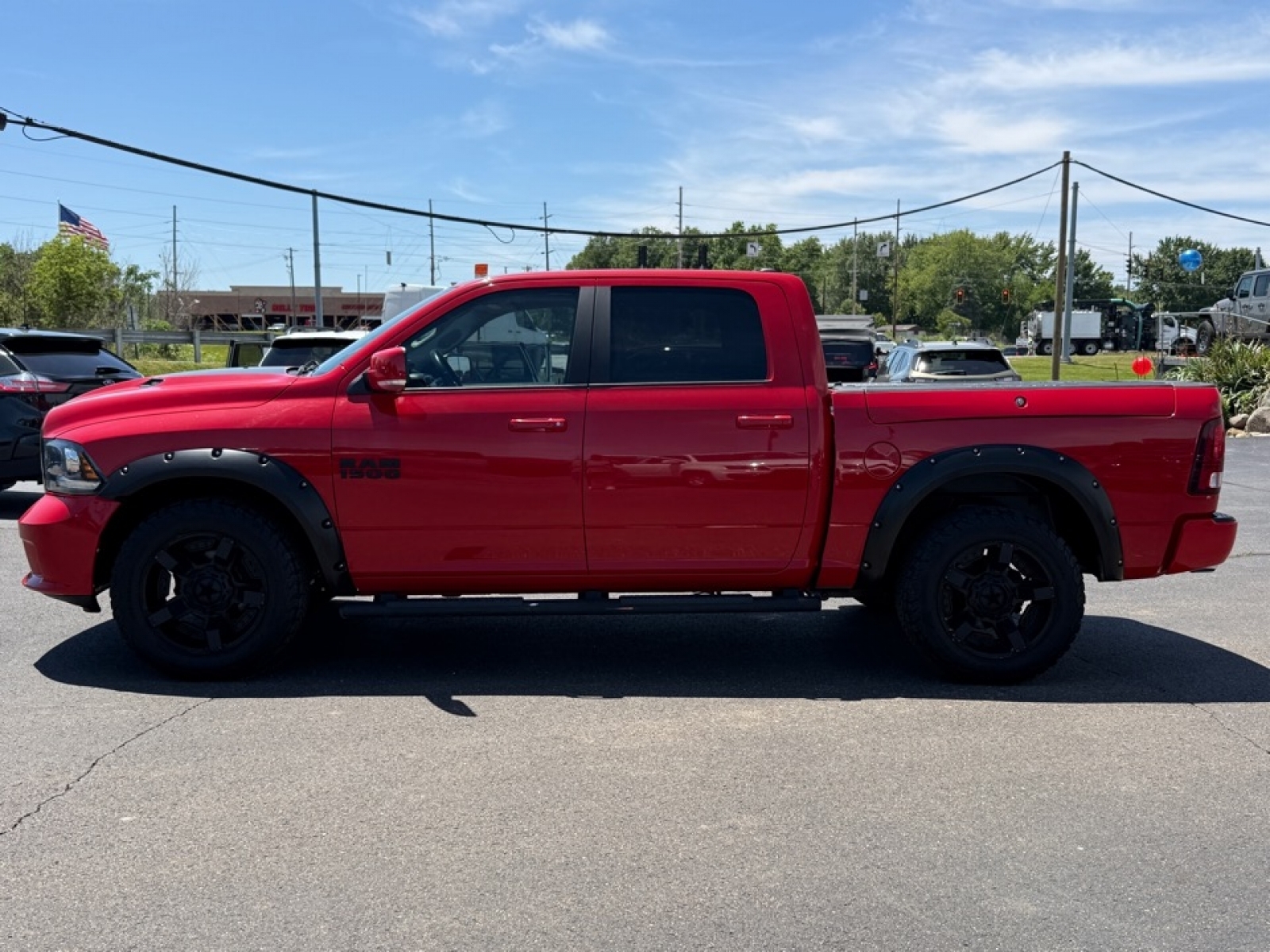 View vehicle photo 5