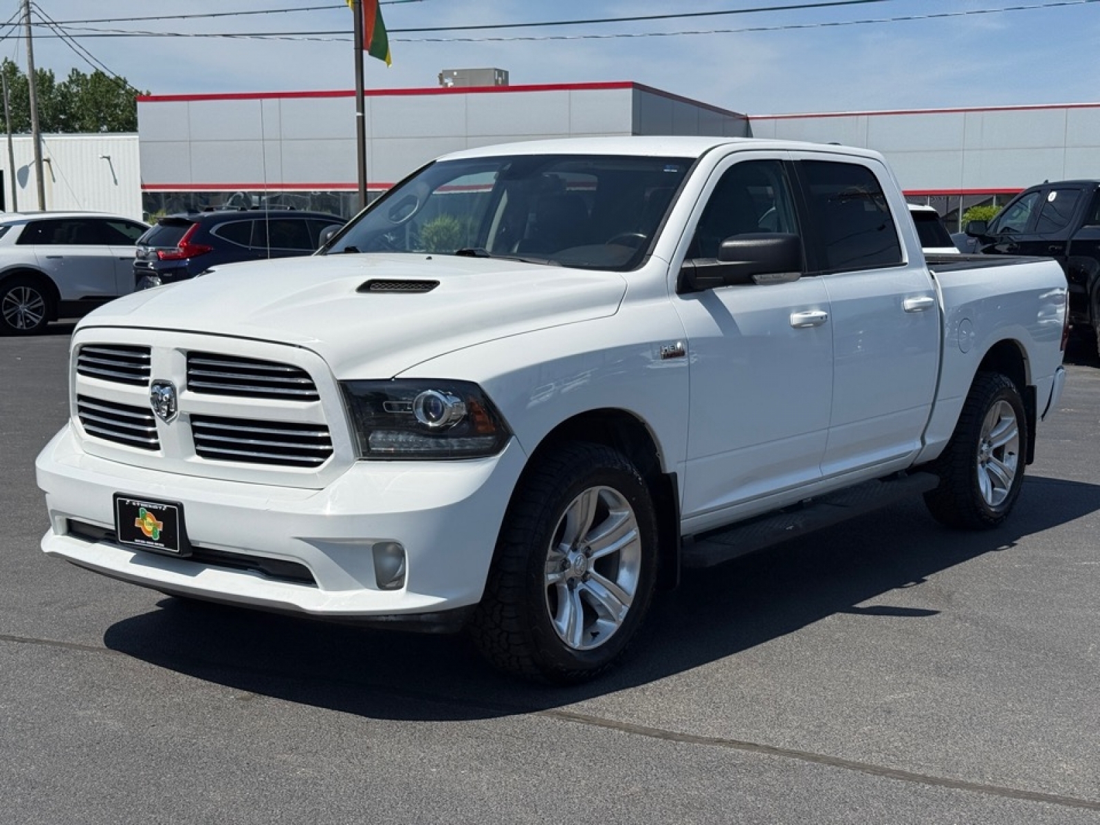 View vehicle photo 4