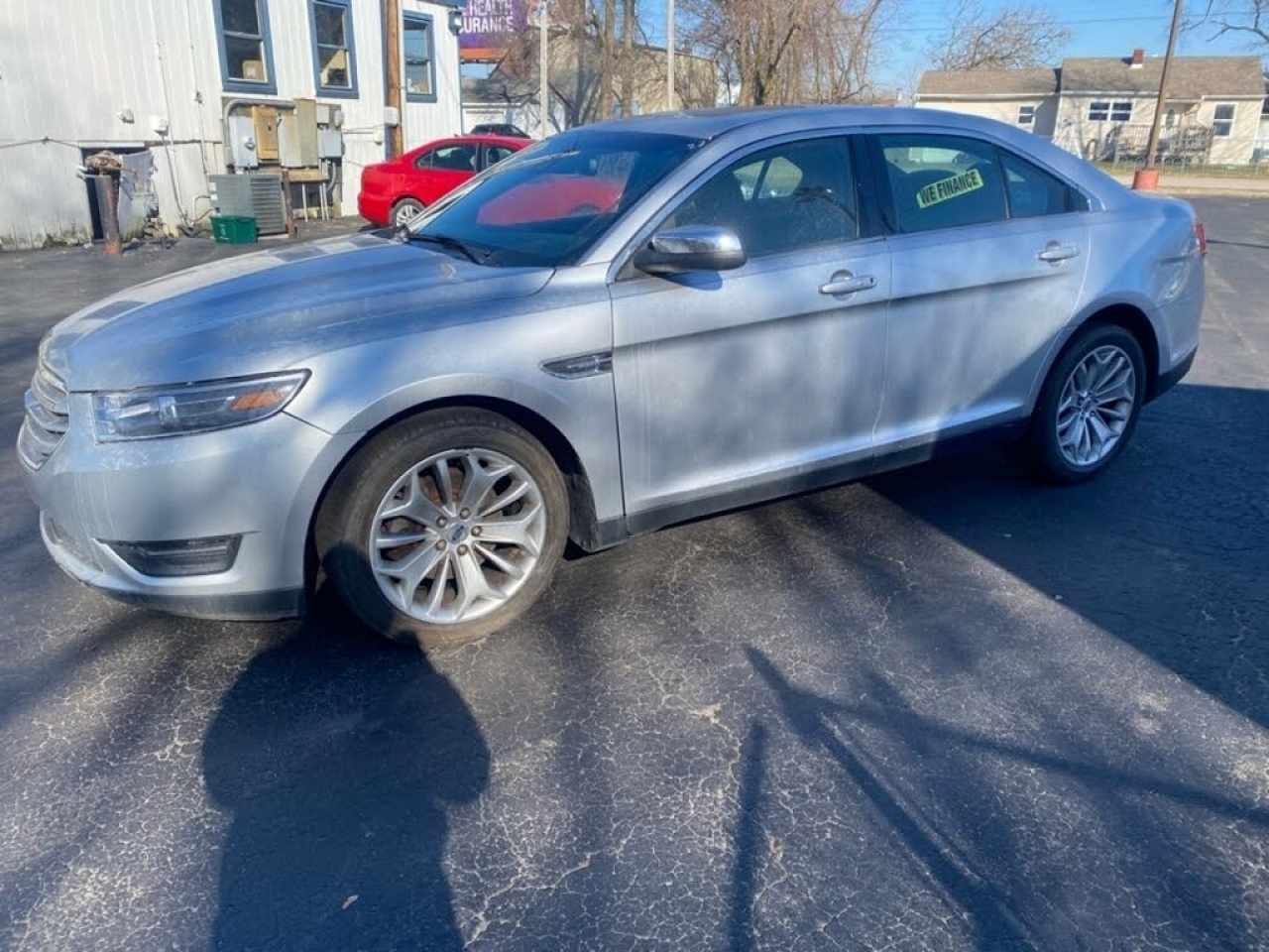 2019 Ford Taurus
