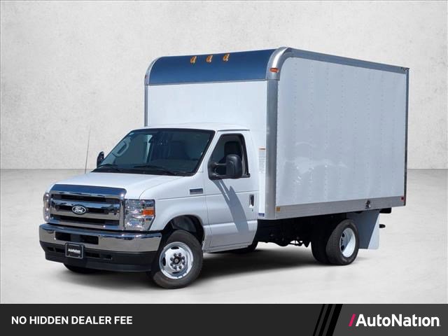 2026 Ford E-Series Cutaway Base