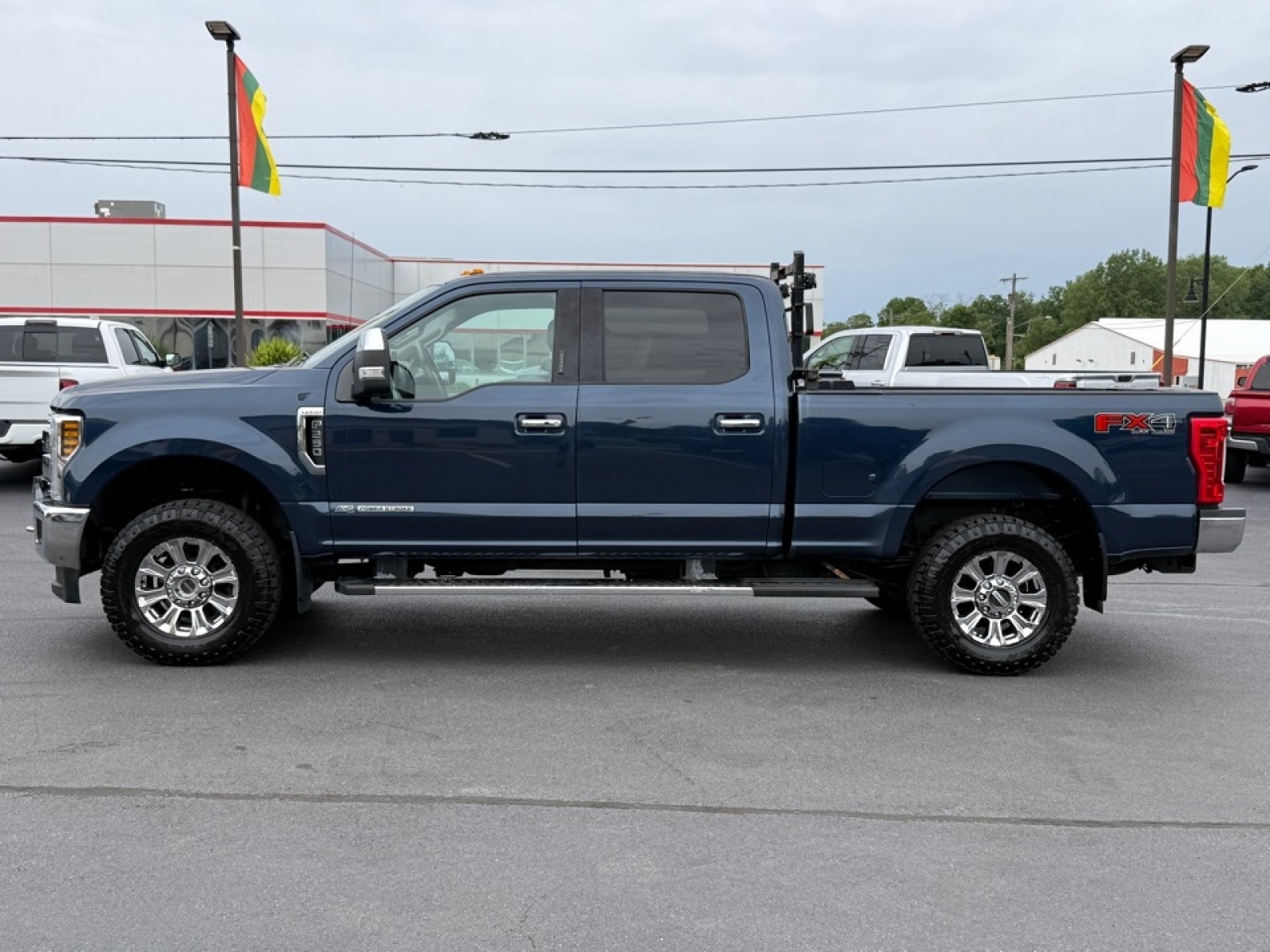 View vehicle photo 5