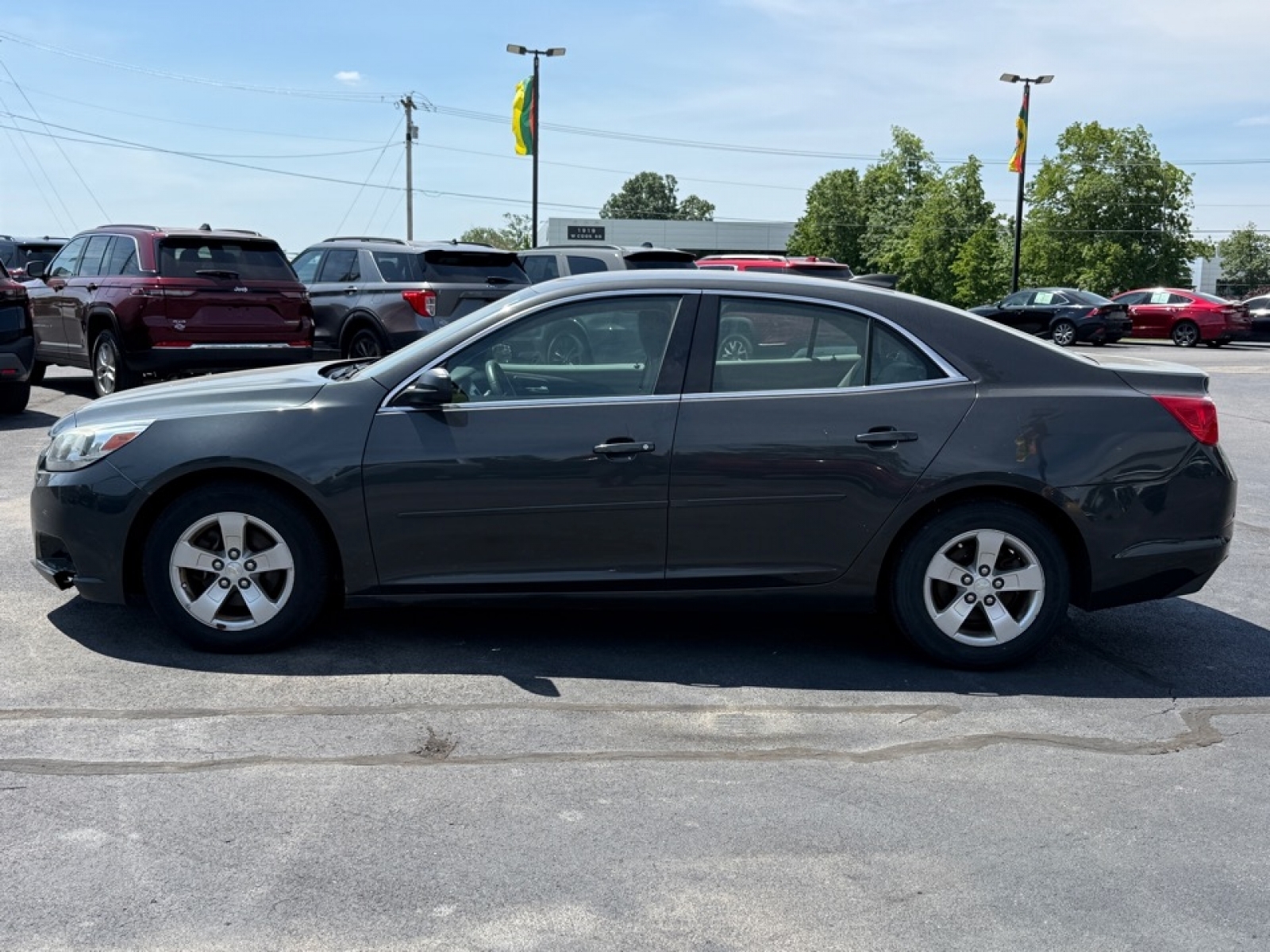View vehicle photo 5