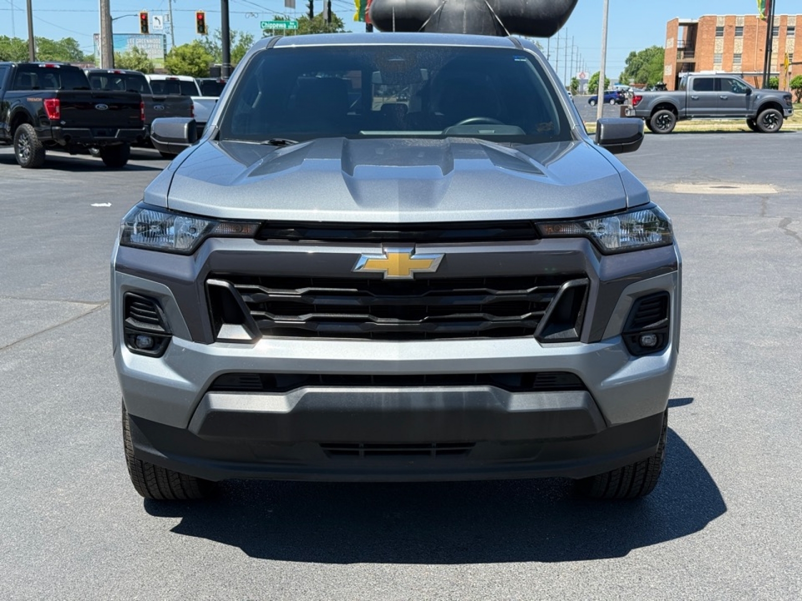 View vehicle photo 3