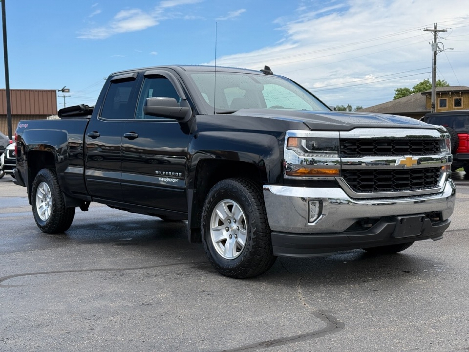 View vehicle photo 2