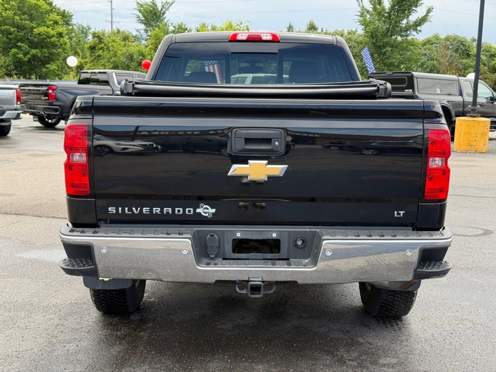 View vehicle photo 7