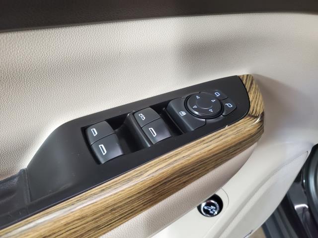 2019 GMC Acadia Denali - Photo 14