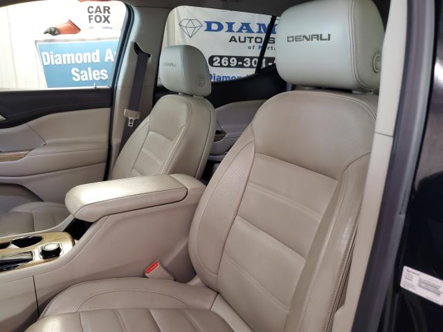 2019 GMC Acadia Denali - Photo 18