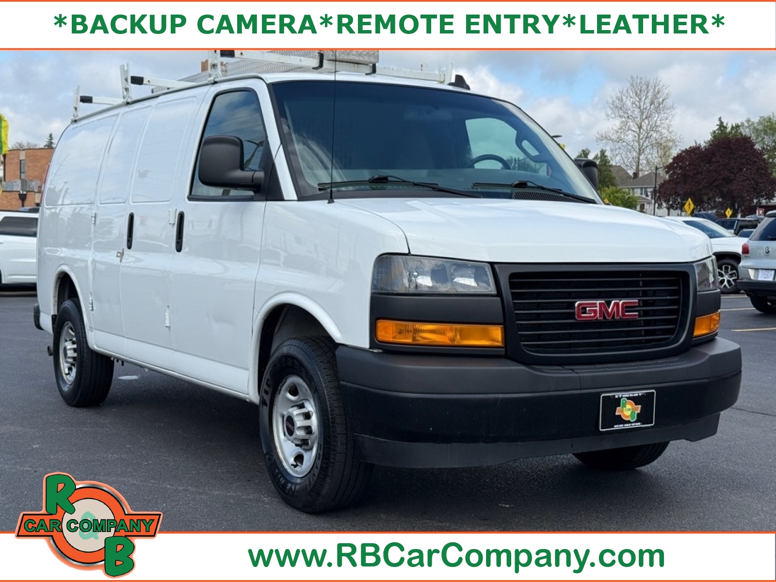 Summit White 2022 GMC Savana Cargo 2500 RWD Van Rear-Wheel Drive 8-Speed Automatic