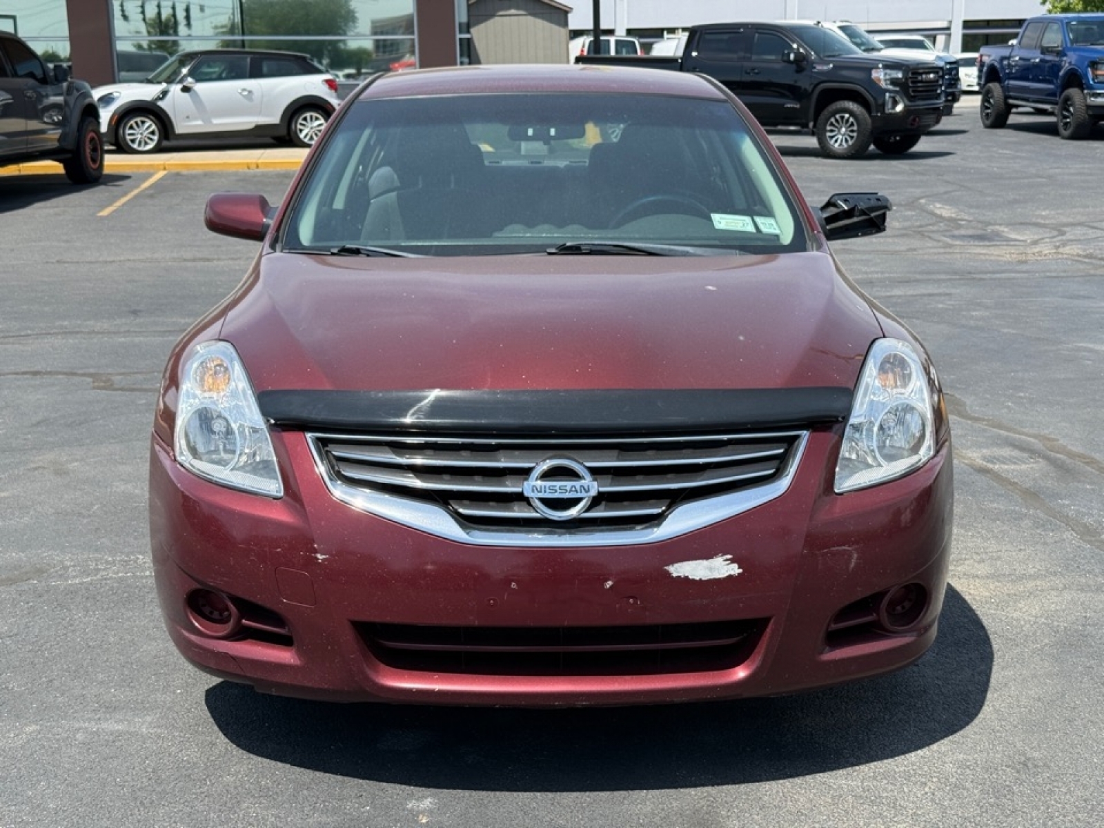 View vehicle photo 3