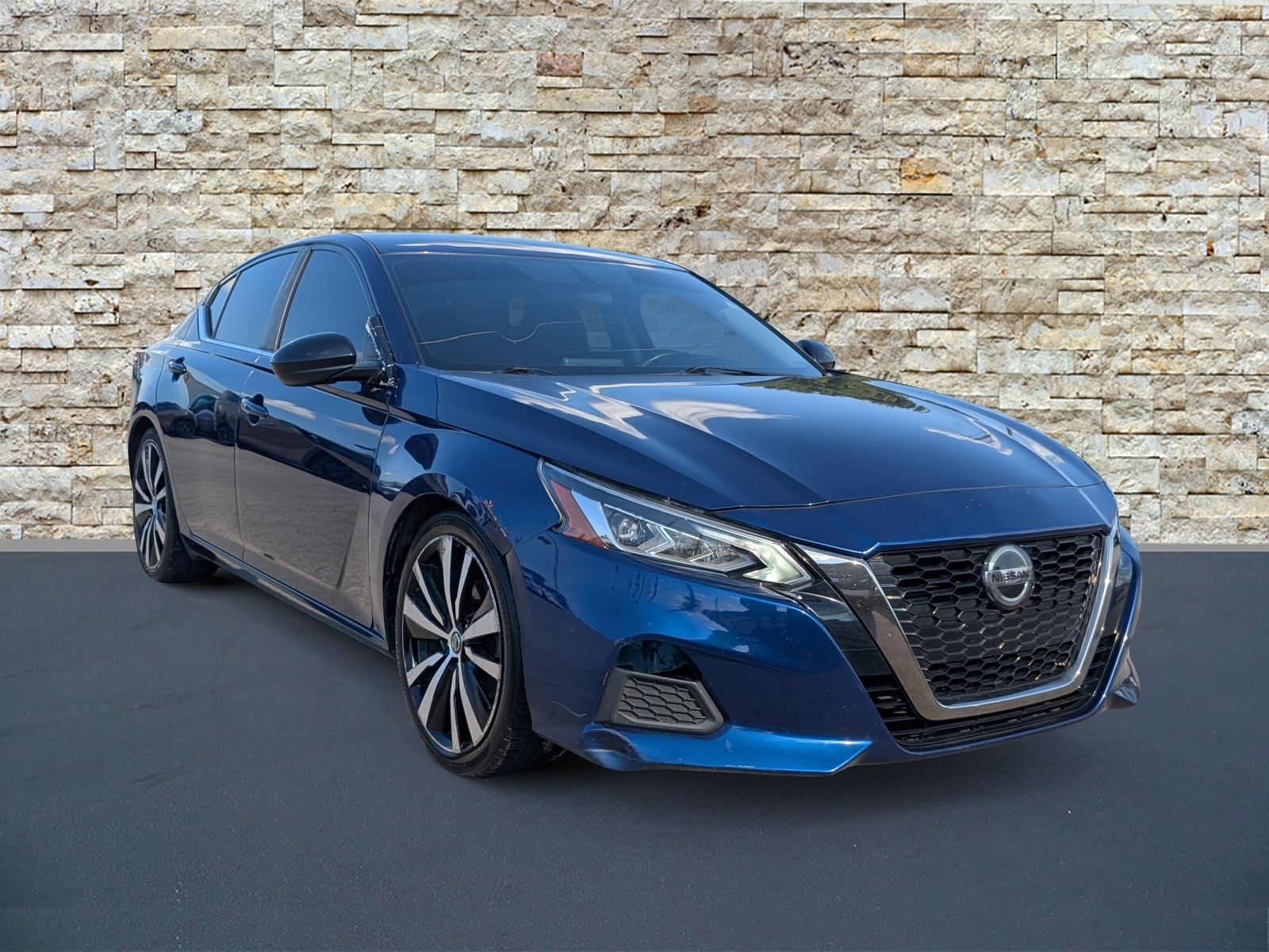 Used 2019 Nissan Altima SR with VIN 1N4BL4CV6KC154038 for sale in Chattanooga, TN
