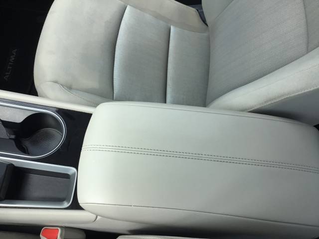 2021 Nissan Altima SV - Photo 19