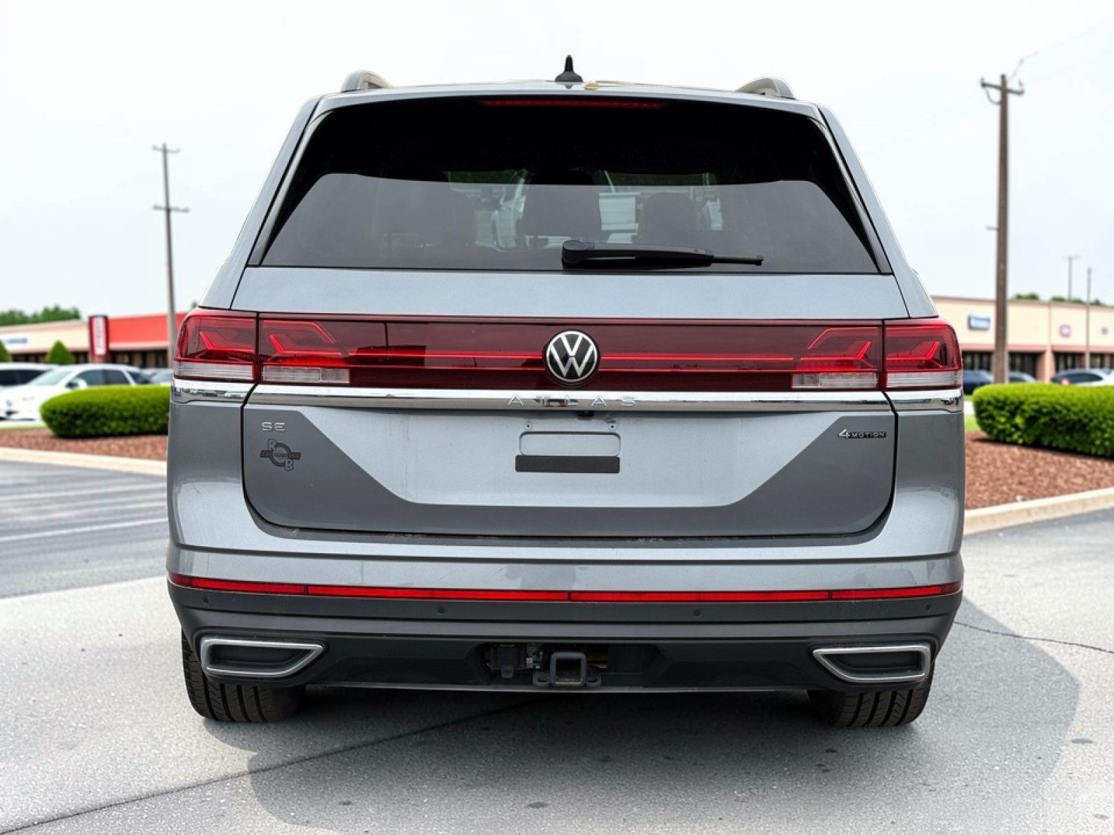 2025 Volkswagen Atlas SE w/Tech - Photo 7