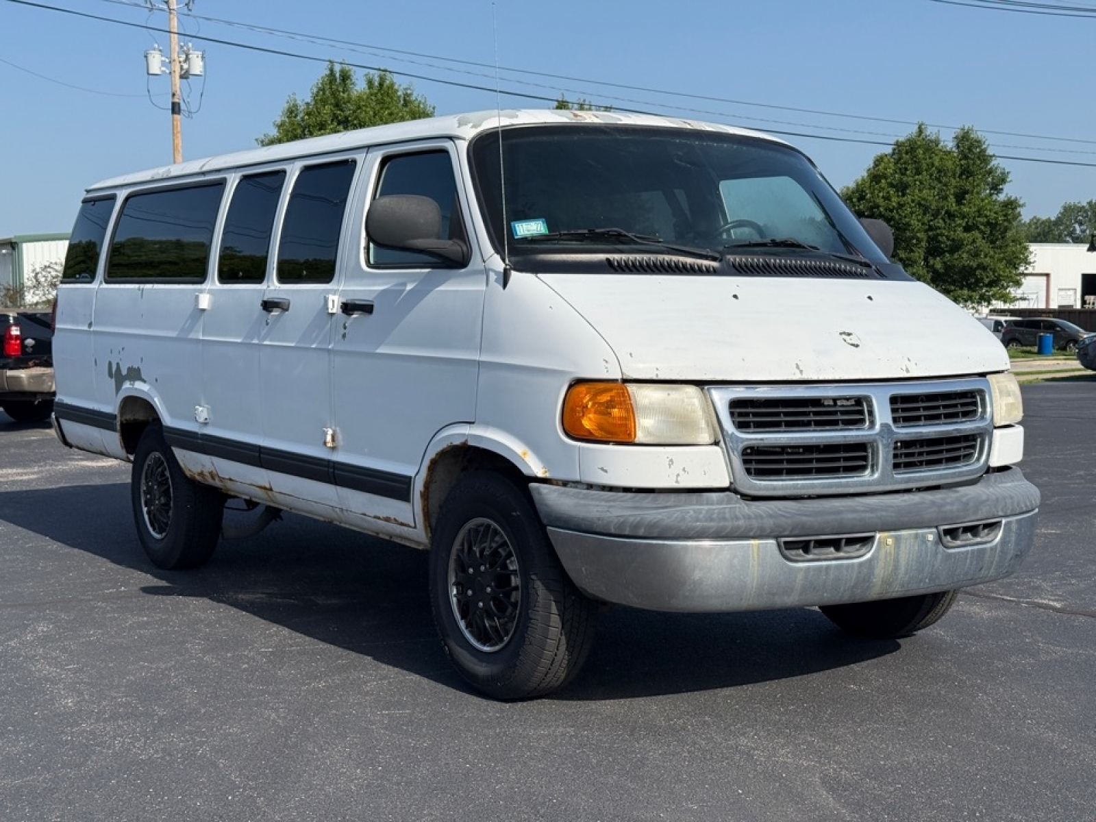 View vehicle photo 2