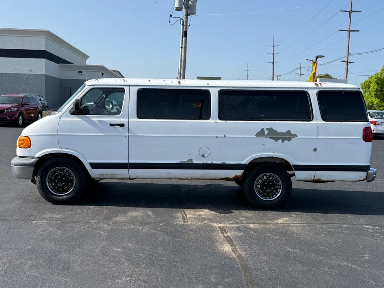 View vehicle photo 5