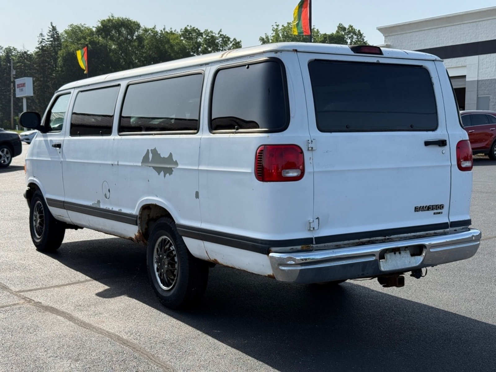 View vehicle photo 6
