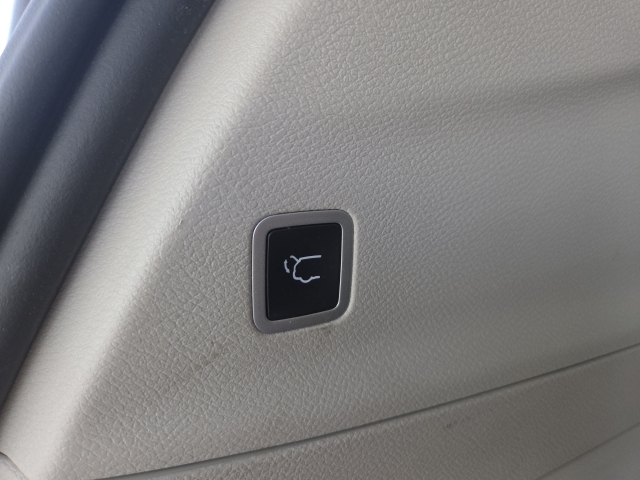 2023 Chrysler Pacifica Touring L - Photo 12