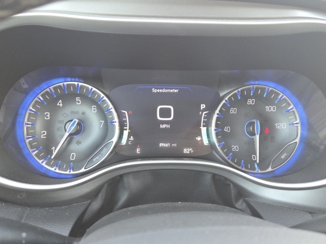 2023 Chrysler Pacifica Touring L - Photo 17