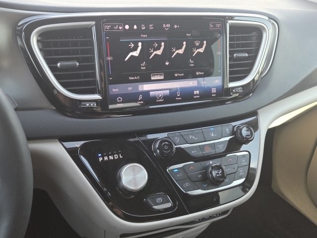 2023 Chrysler Pacifica Touring L - Photo 18