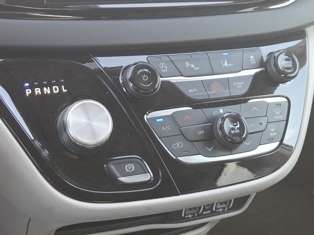 2023 Chrysler Pacifica Touring L - Photo 20