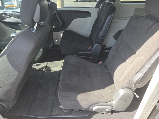2017 Dodge Grand Caravan SE - Photo 12