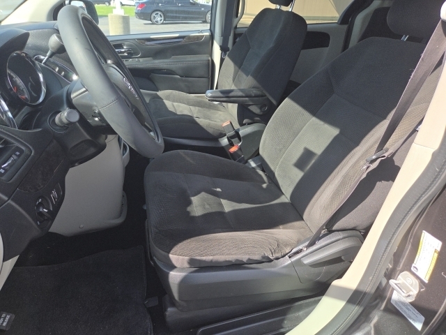 2017 Dodge Grand Caravan SE - Photo 14