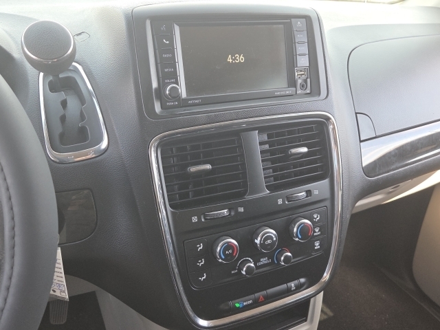 2017 Dodge Grand Caravan SE - Photo 17
