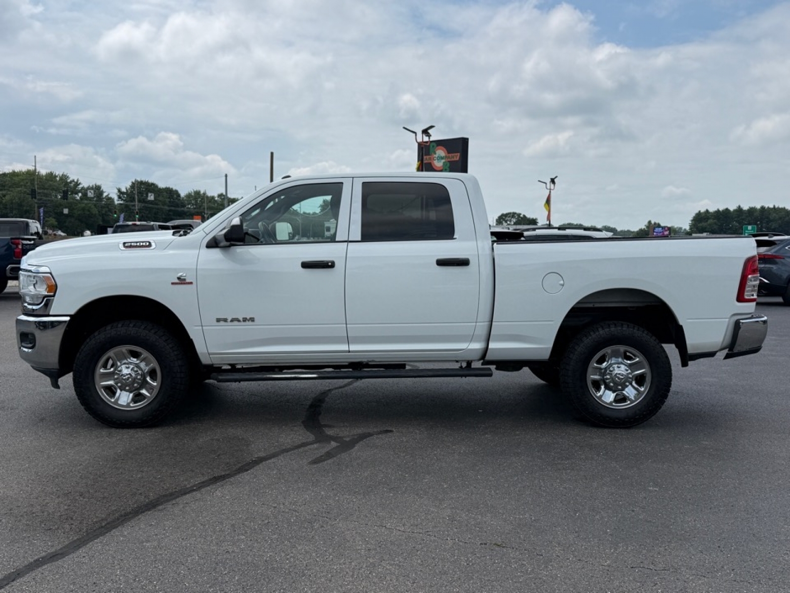 View vehicle photo 5