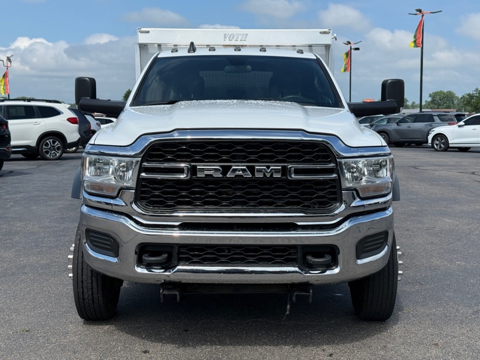 View vehicle photo 3