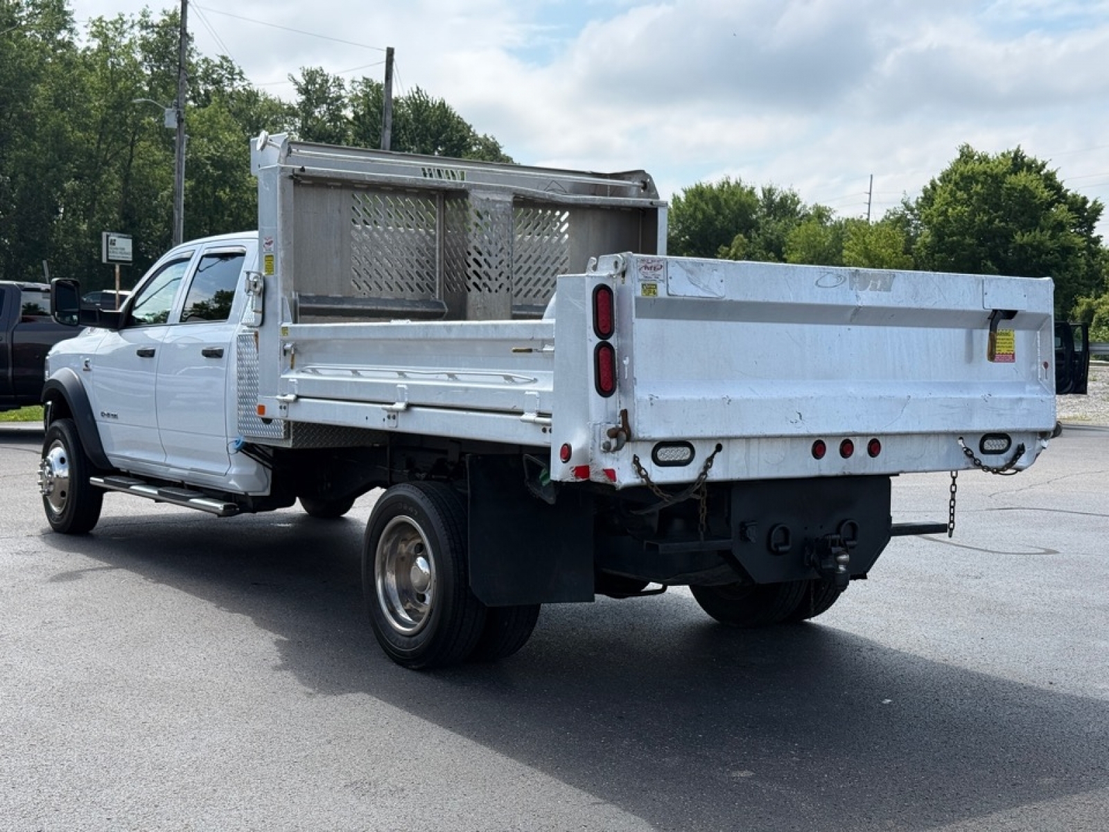 View vehicle photo 6