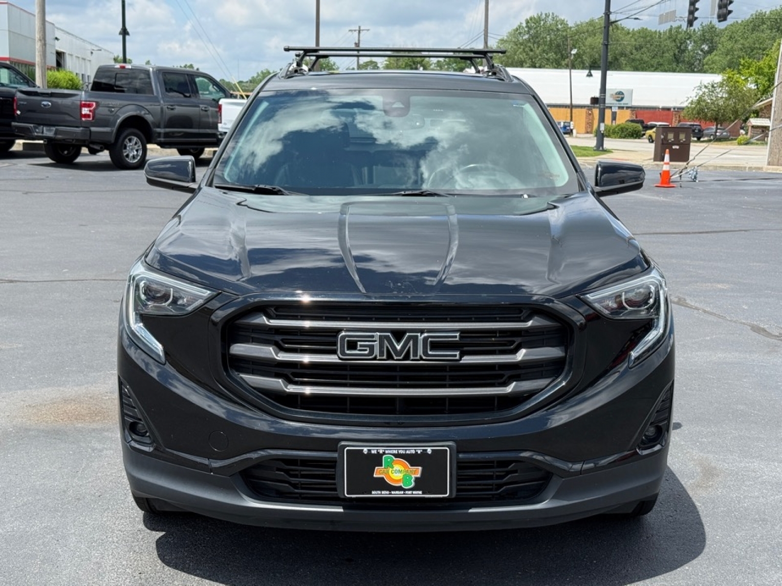 View vehicle photo 3