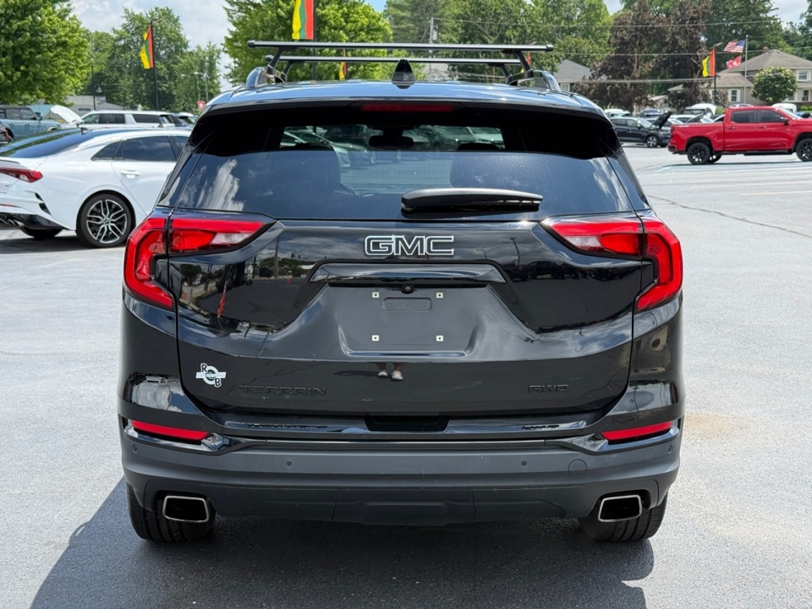 View vehicle photo 7
