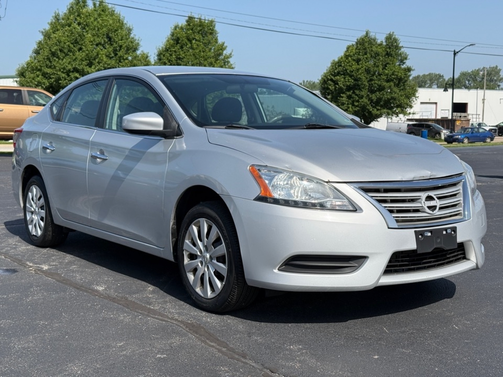 View vehicle photo 2