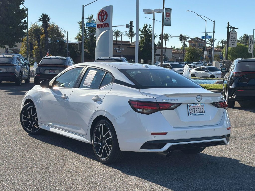 2025 Nissan Sentra SR - Photo 5