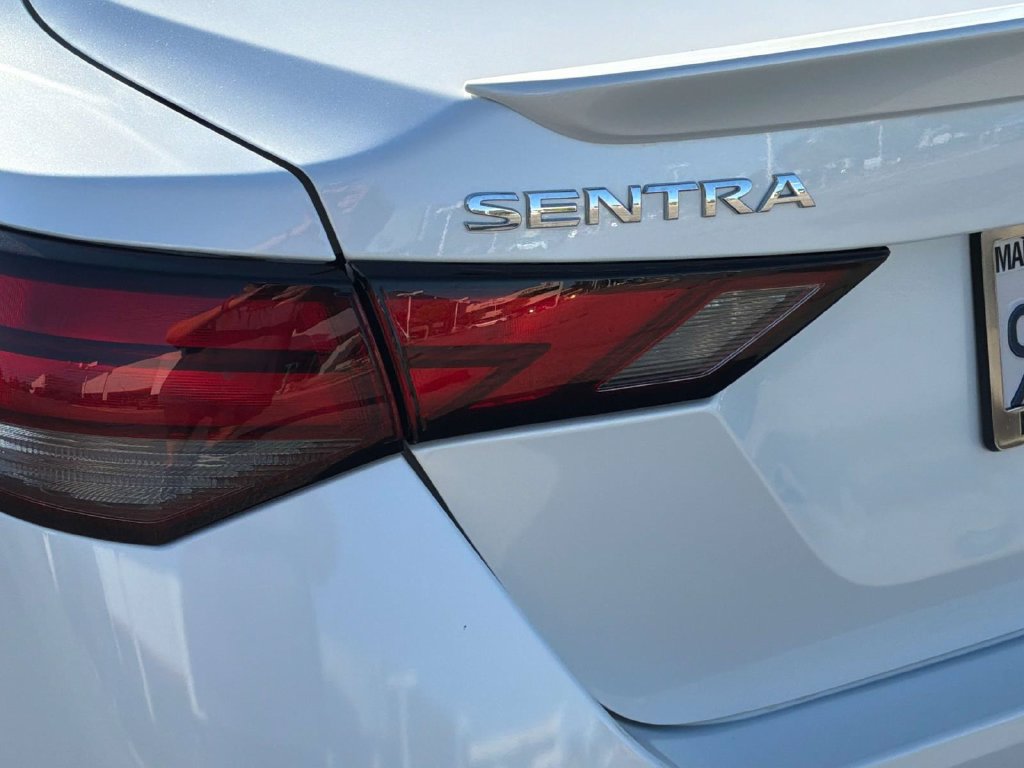 2025 Nissan Sentra SR - Photo 6