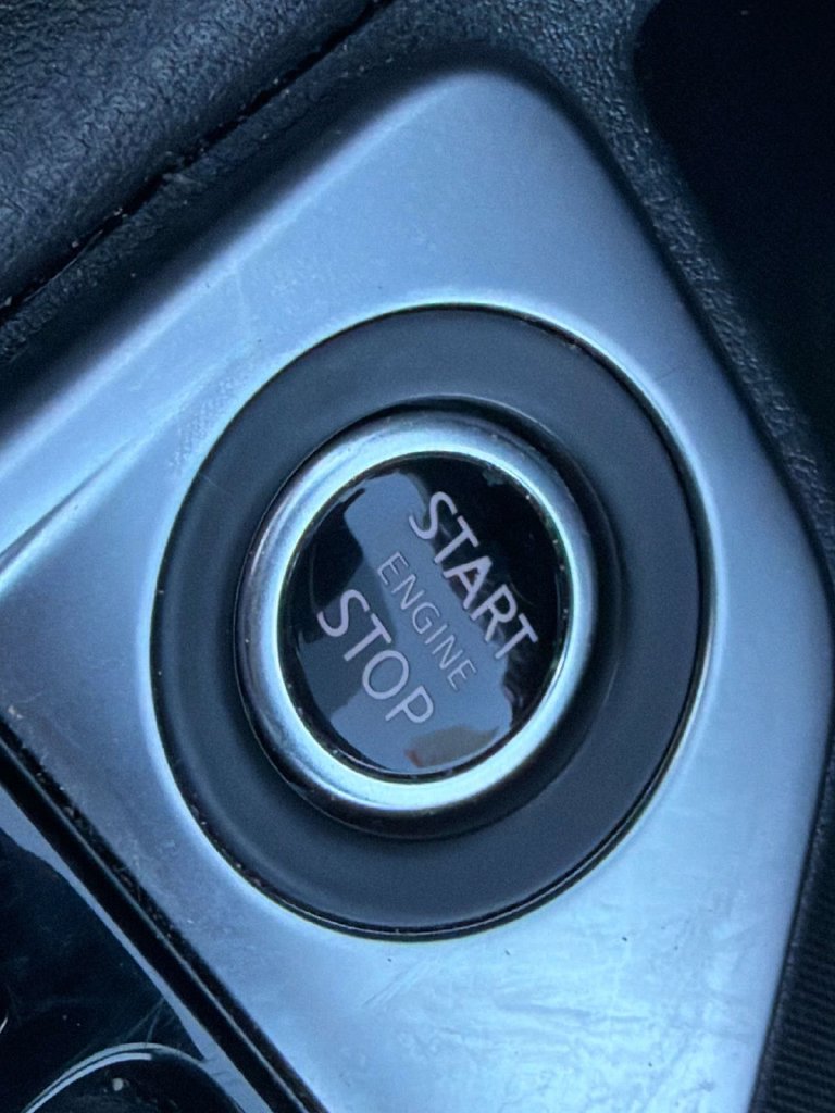 2025 Nissan Sentra SR - Photo 17