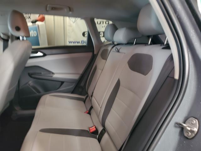 2022 Volkswagen Taos SE - Photo 8