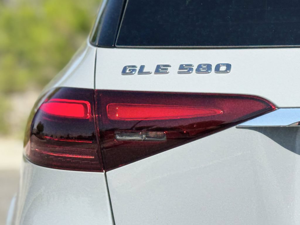 2025 Mercedes-Benz GLE GLE580 - Photo 13
