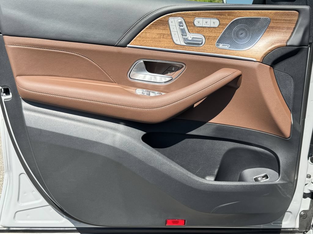 2025 Mercedes-Benz GLE GLE580 - Photo 19