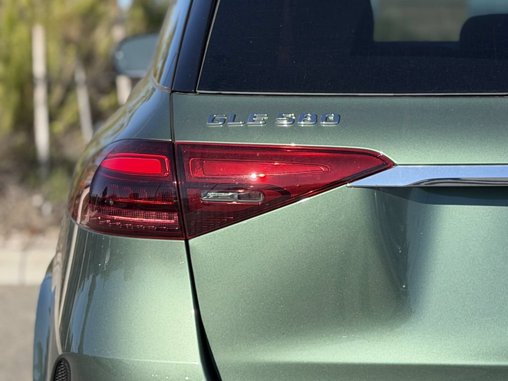 2025 Mercedes-Benz GLE GLE580 - Photo 11