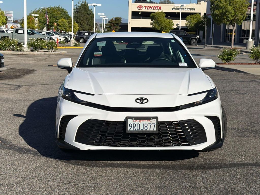 2025 Toyota Camry SE - Photo 2