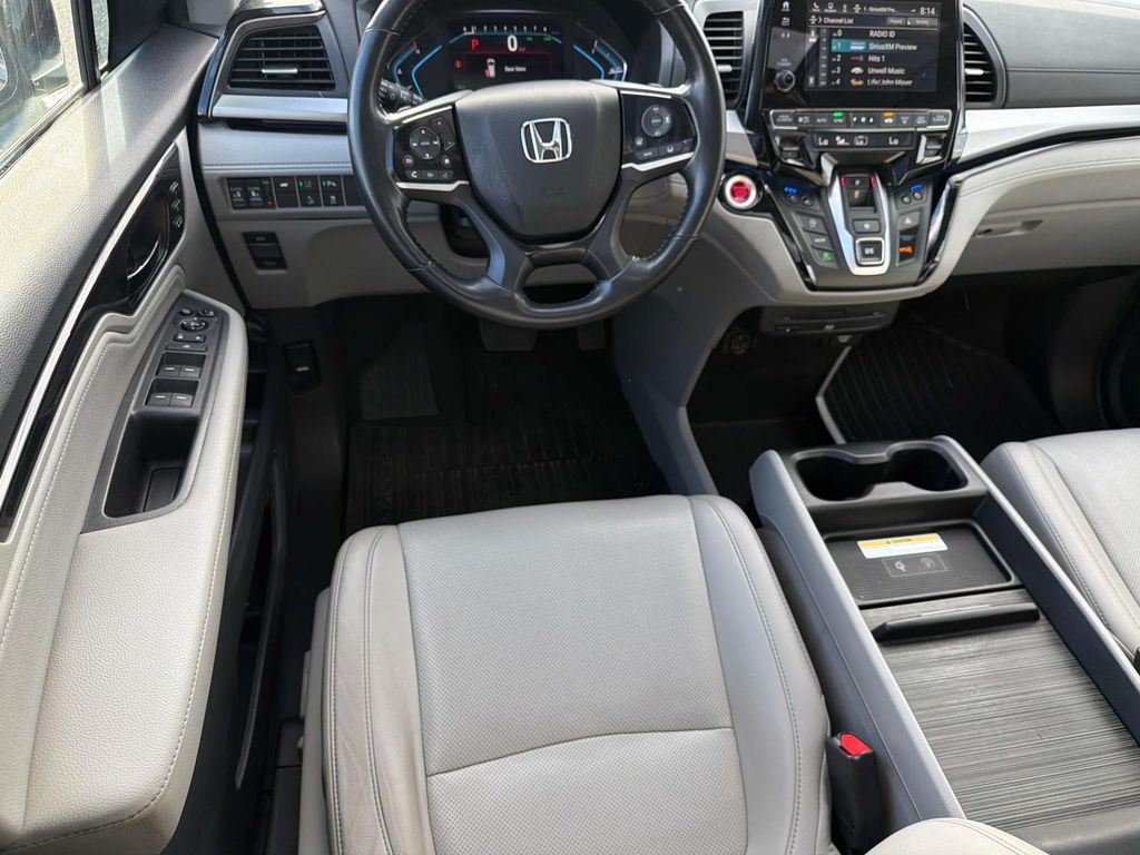 2018 Honda Odyssey Elite - Photo 12