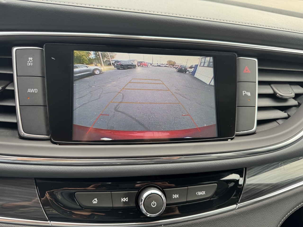 2018 Buick Enclave Essence - Photo 14