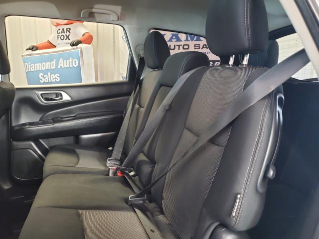 2019 Nissan Pathfinder S - Photo 9