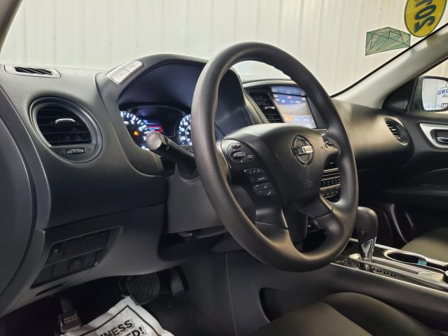 2019 Nissan Pathfinder S - Photo 15