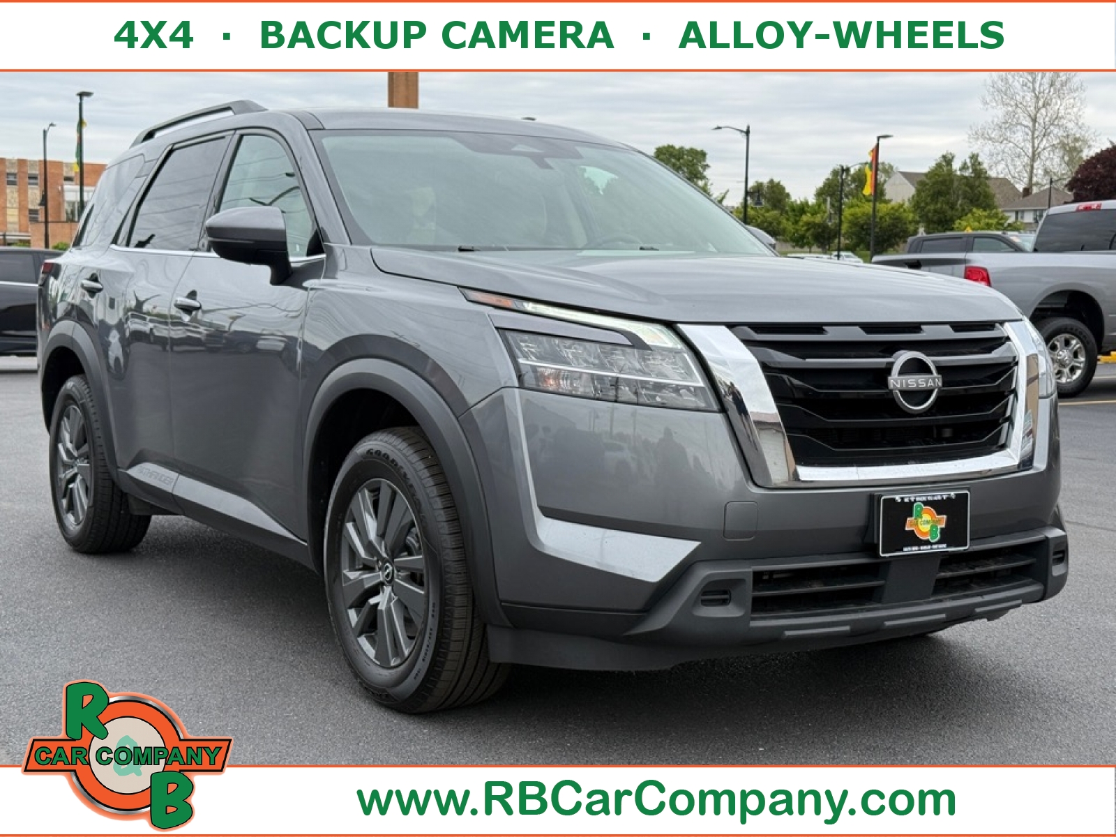 2022 Nissan Pathfinder SV 4WD's photo