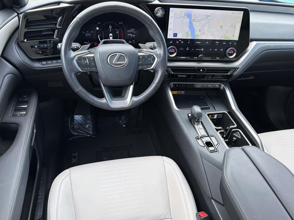 2024 Lexus TX 350 - Photo 13