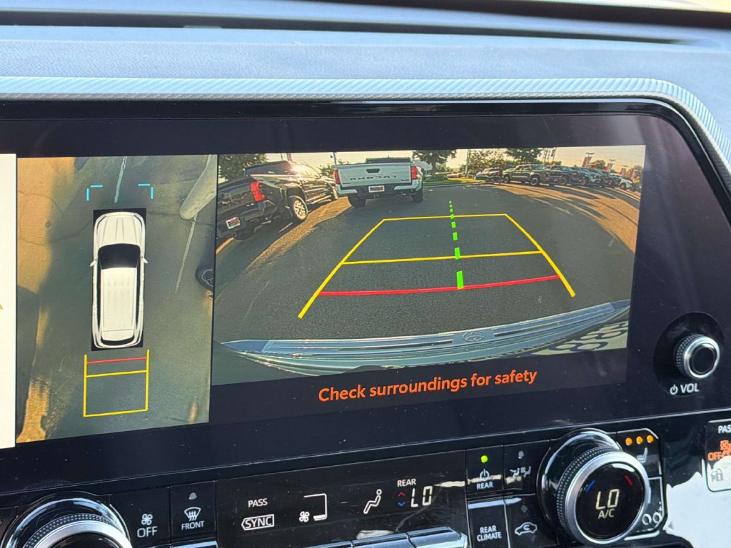 2023 Toyota Highlander Platinum - Photo 16